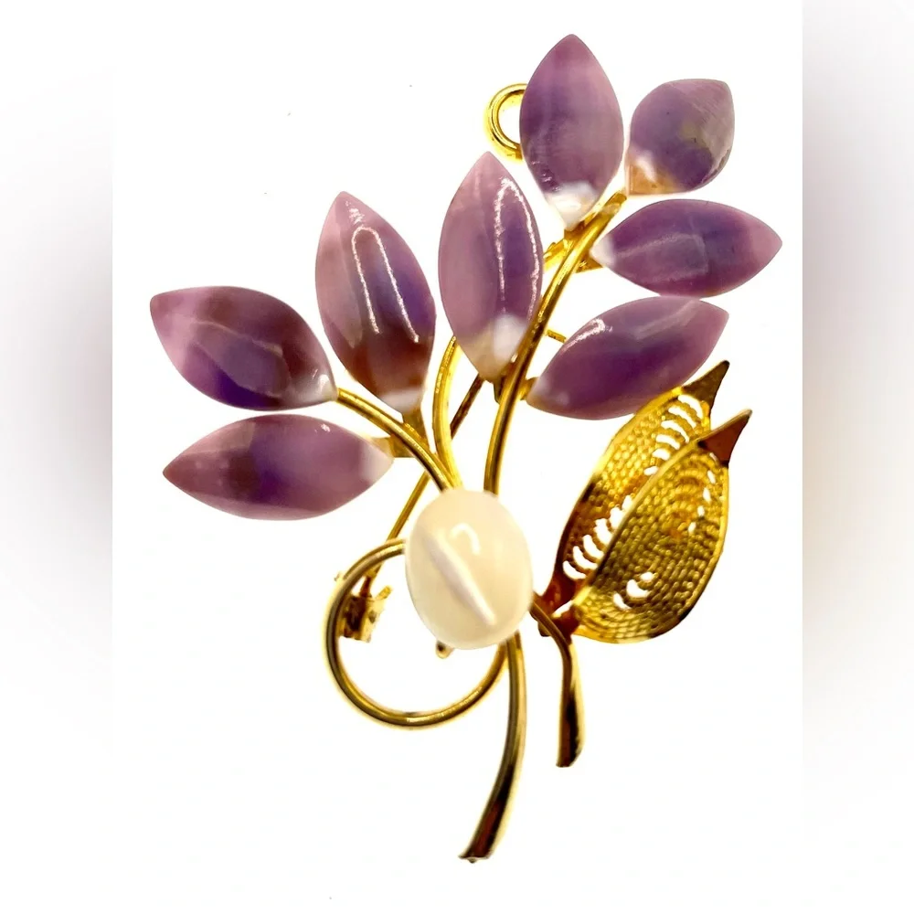 Vintage Shell Floral Design Brooch Gold Tone Pin Bouquet - Picture 3 of 6
